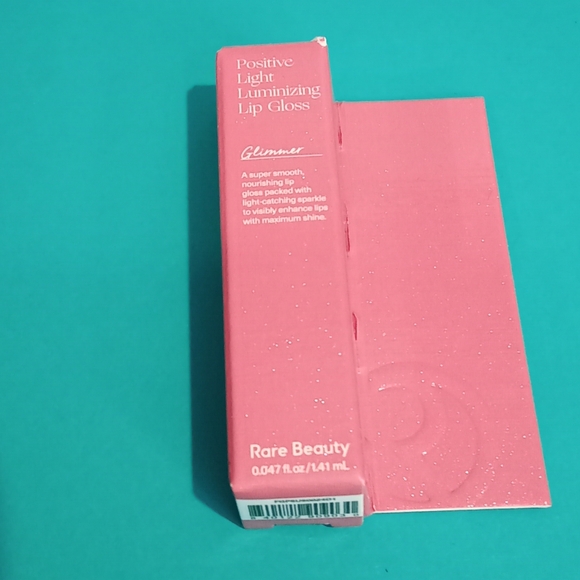 Lucious Lips - Picture 7 of 9